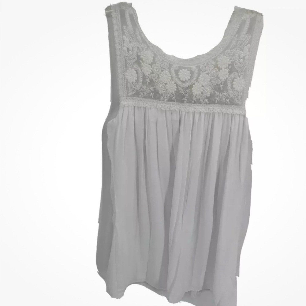 Show Me Your Mumu White NWT Crochet Lace Mini Sleeveless nightgown Size Small